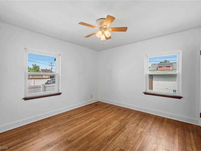3755 Washington Park Boulevard, Newburgh Heights, OH 44105 Photo 20