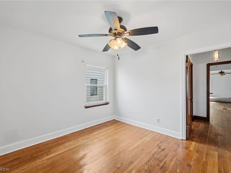 3755 Washington Park Boulevard, Newburgh Heights, OH 44105 Photo 21