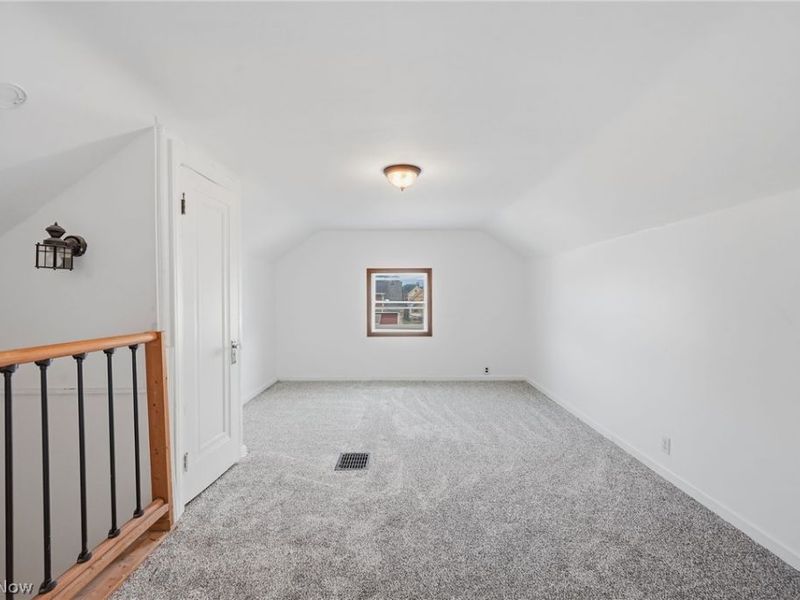 3755 Washington Park Boulevard, Newburgh Heights, OH 44105 Photo 25