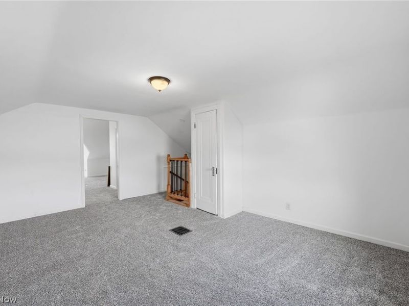 3755 Washington Park Boulevard, Newburgh Heights, OH 44105 Photo 26