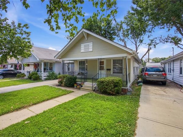 1021 E 23rd Avenue, North Kansas City, MO 64116