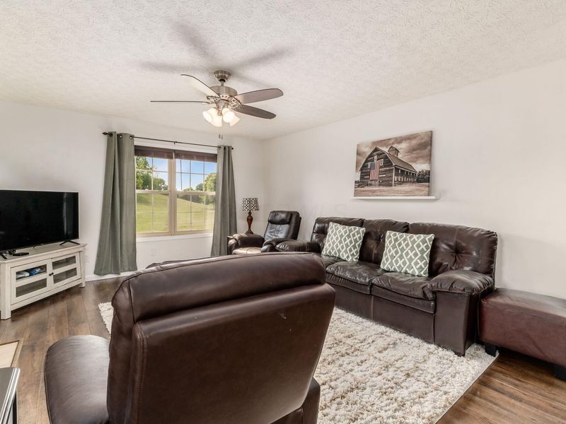 6457 Hilliard Drive, Canal Winchester, OH 43110 Photo 16