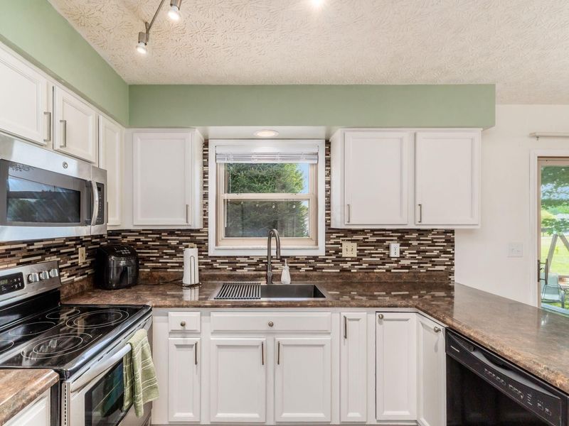 6457 Hilliard Drive, Canal Winchester, OH 43110 Photo 23