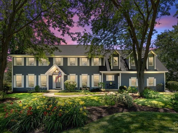 1513 N Applewood Lane , Spring Grove, IL 60081