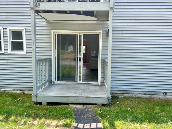 2740 South Road, Unit G-11, Poughkeepsie, NY 12601