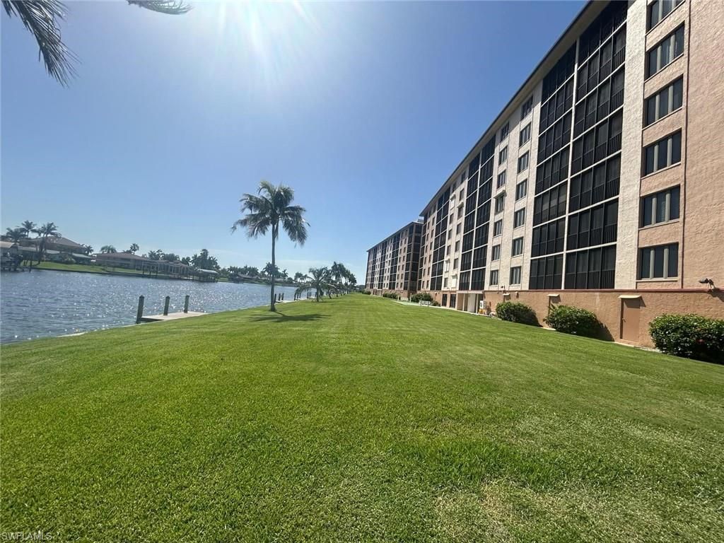 4260 SE 20th Pl , Unit 205, Cape Coral, FL 33904 Photo