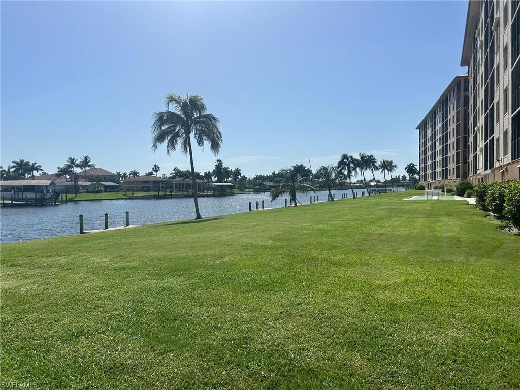 4260 SE 20th Pl , Unit 205, Cape Coral, FL 33904 Photo