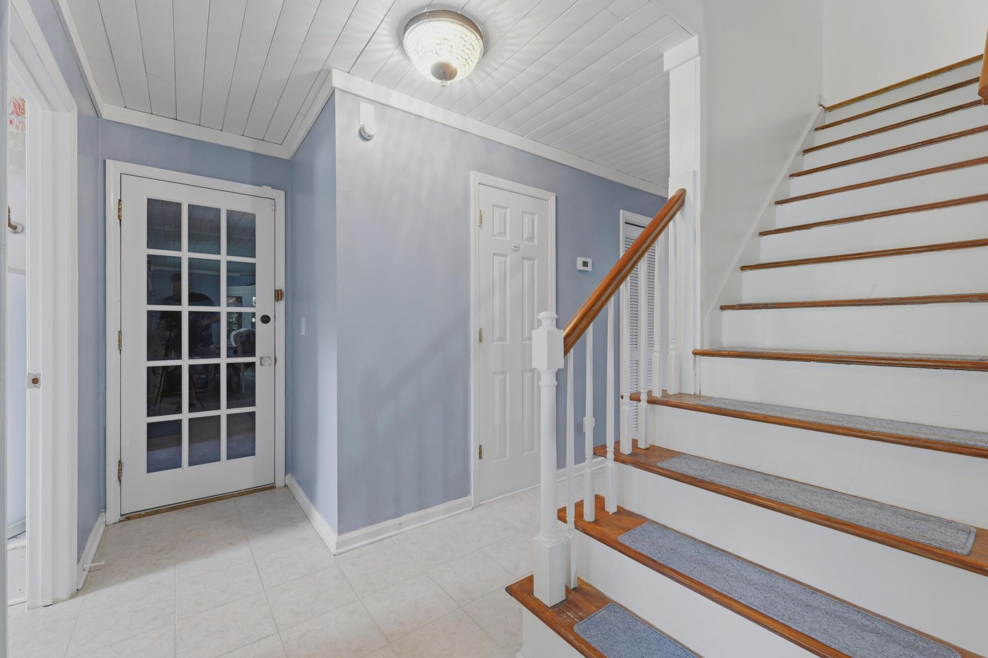 113 Lancelot Hall Photo 10