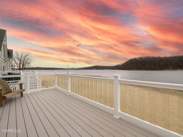 142 Black Point Road, Unit H9, Rumson, NJ 07760