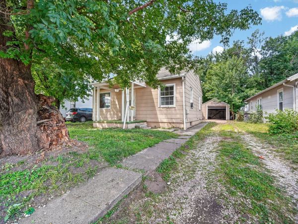 4032 2nd Avenue, Des Moines, IA 50313