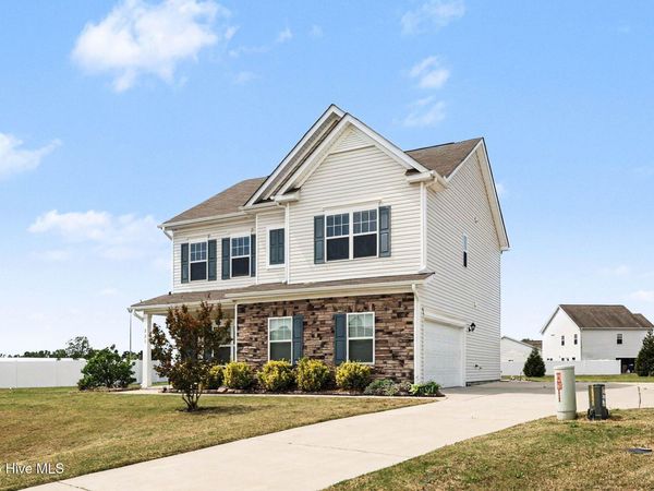 228 Monroe Fields Drive , Benson, NC 27504