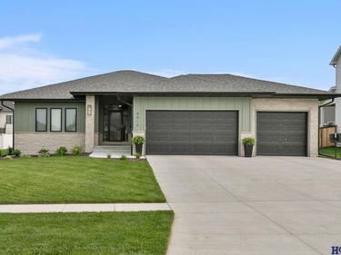 8819 Appaloosa Lane, Lincoln, NE 68520