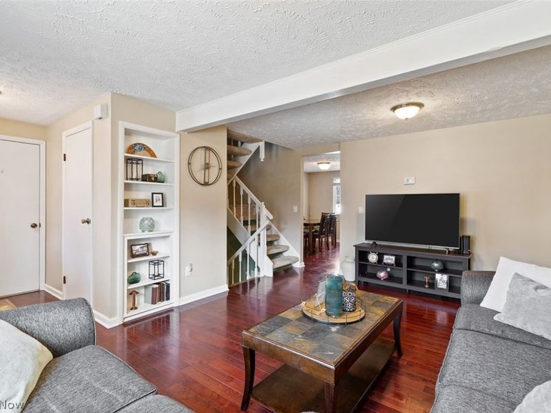 7380 Willow Run Drive , Mentor, OH 44060 Photo 6