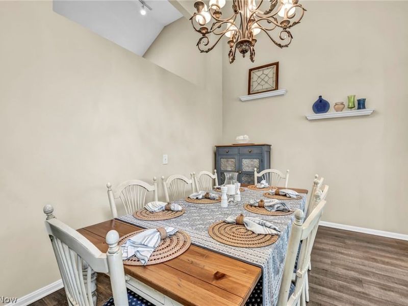17876 Cambridge Oval, Strongsville, OH 44136 Photo 10