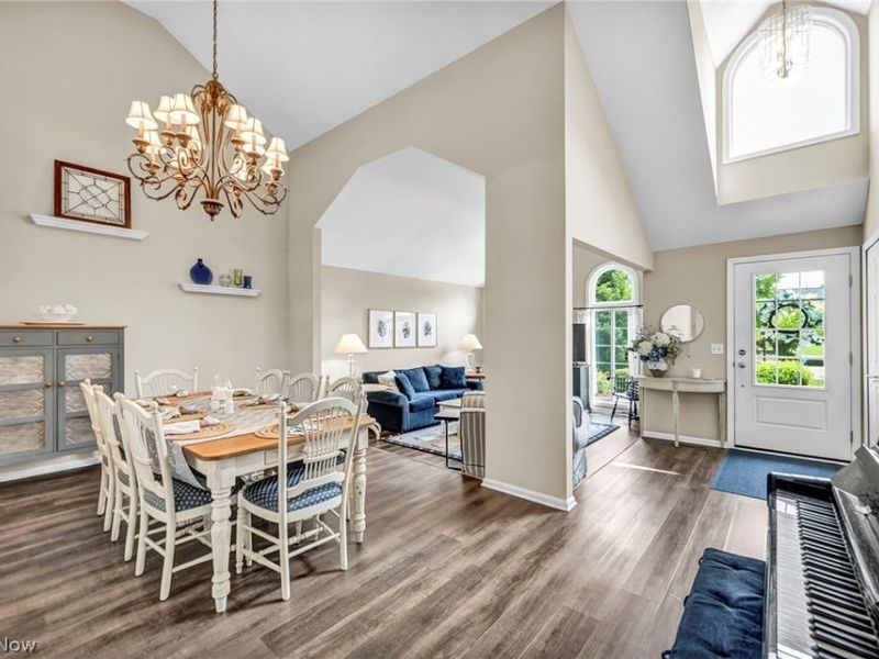 17876 Cambridge Oval, Strongsville, OH 44136 Photo 13