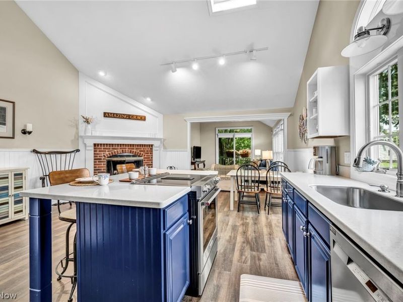 17876 Cambridge Oval, Strongsville, OH 44136 Photo 16