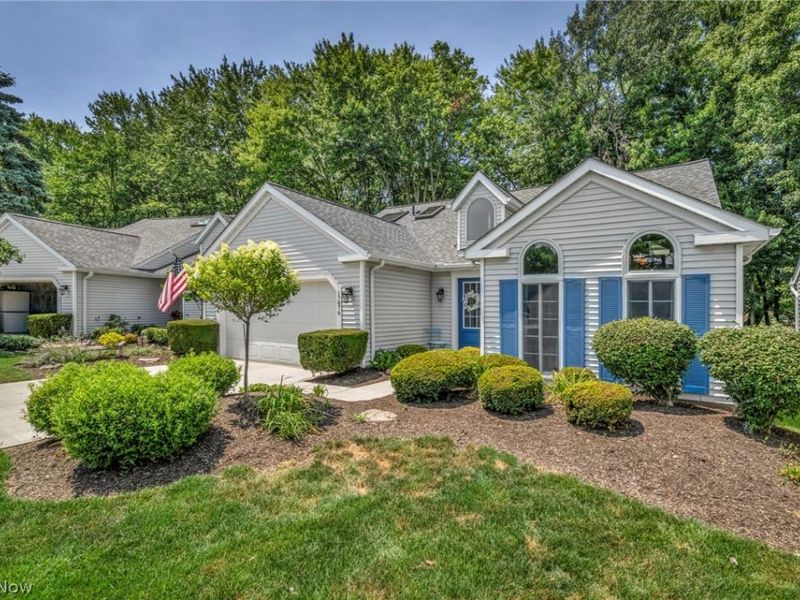17876 Cambridge Oval, Strongsville, OH 44136 Photo 3