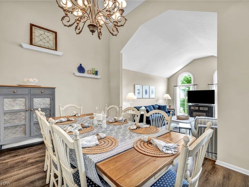 17876 Cambridge Oval, Strongsville, OH 44136 Photo 9