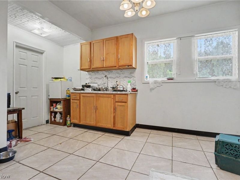 1536 Clay Street, Youngstown, OH 44506 Photo 4