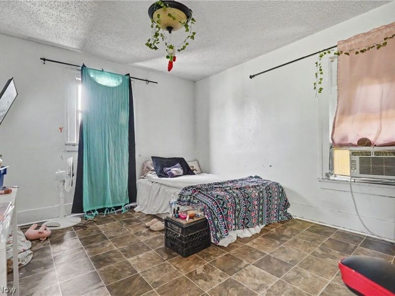 1536 Clay Street, Youngstown, OH 44506 Photo 8