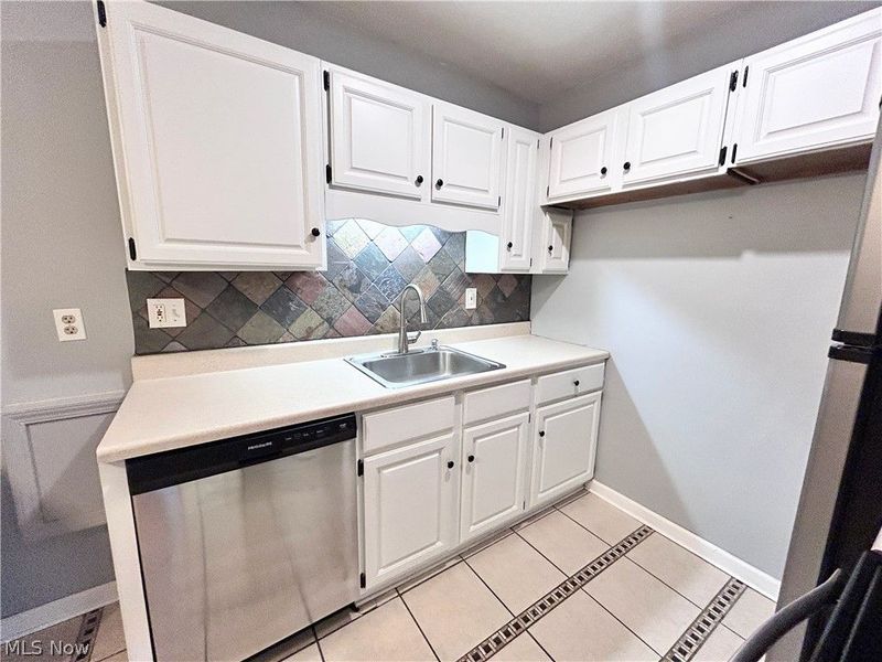 21908 River Oaks Drive, Unit 3B, Rocky River, OH 44116 Photo 16
