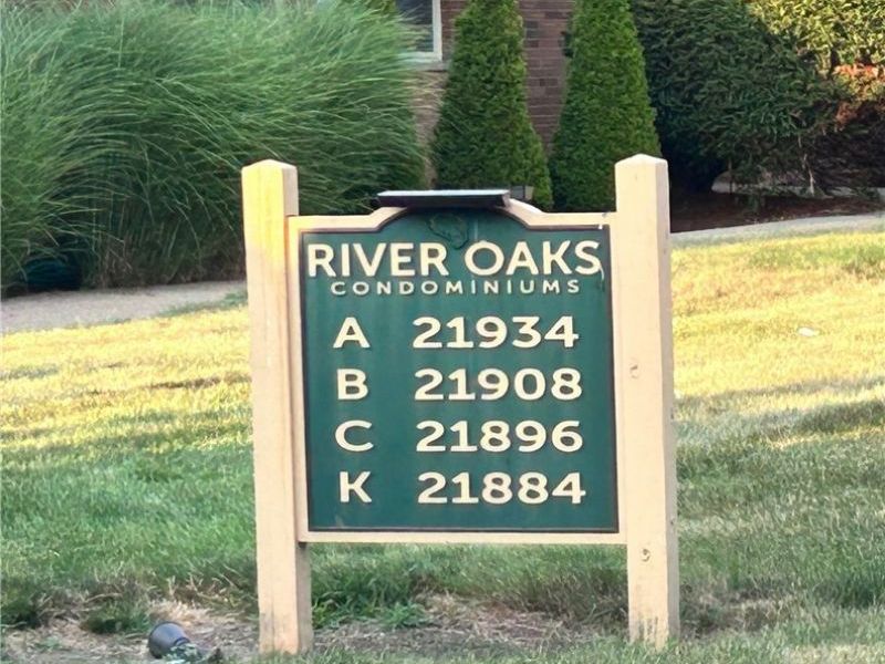21908 River Oaks Drive, Unit 3B, Rocky River, OH 44116 Photo 28