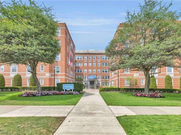19015 Van Aken Boulevard, Unit 311, Shaker Heights, OH 44122