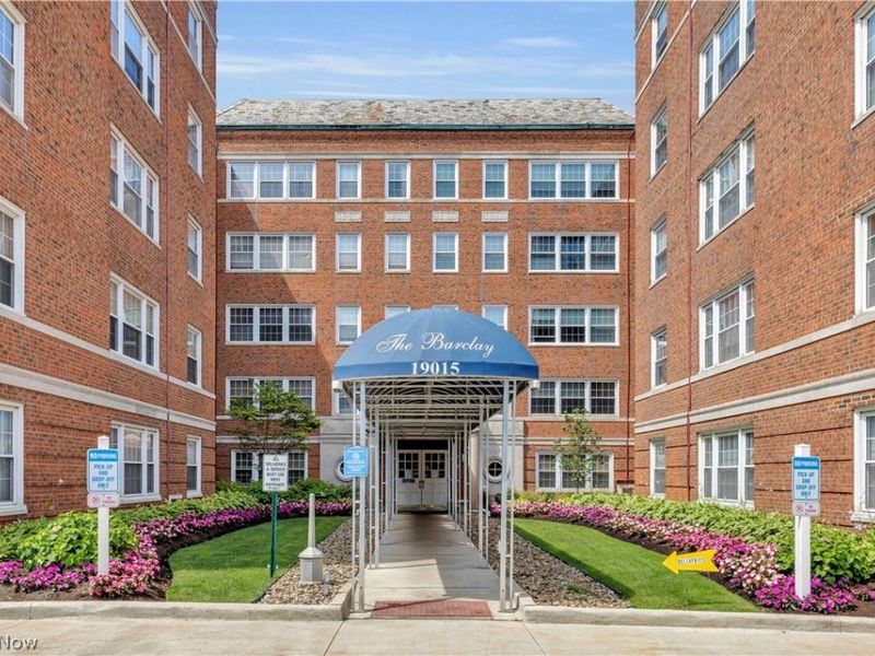 19015 Van Aken Boulevard, Unit 311, Shaker Heights, OH 44122 Photo 3