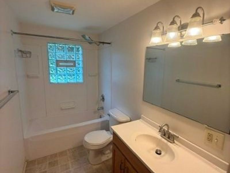 273 Simcox Street , Wadsworth, OH 44281 Photo 12