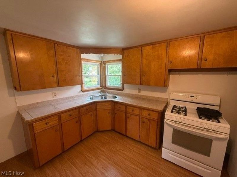 273 Simcox Street , Wadsworth, OH 44281 Photo 6