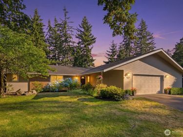 16537 SE 45th Place, Bellevue, WA 98006