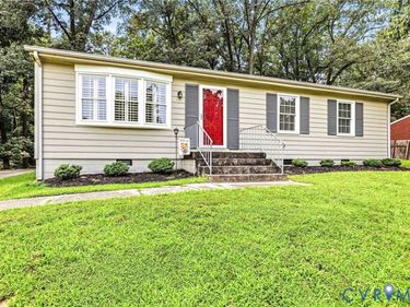 220 Biltmore Drive, Colonial Heights, VA 23834