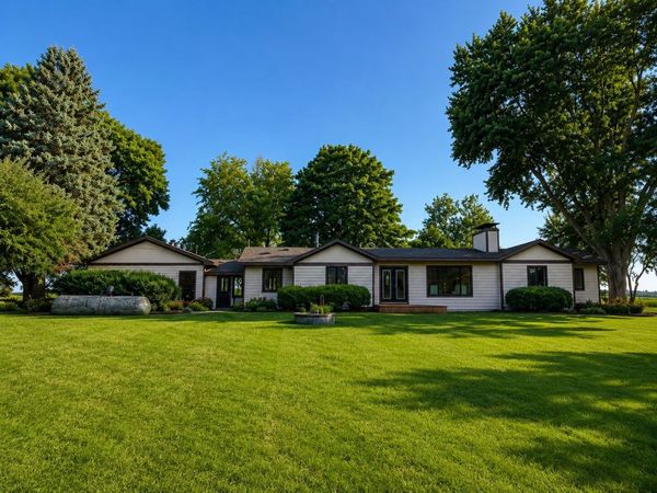 10050 NE University Avenue, Runnells, IA 50237