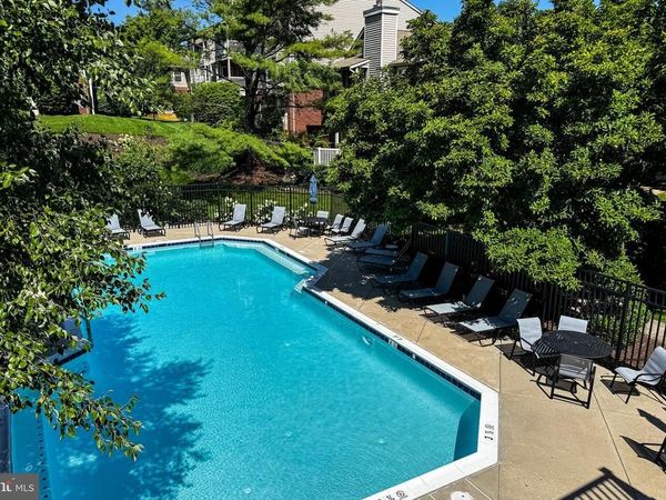 1700 A ASCOT WAY, RESTON, VA 20190