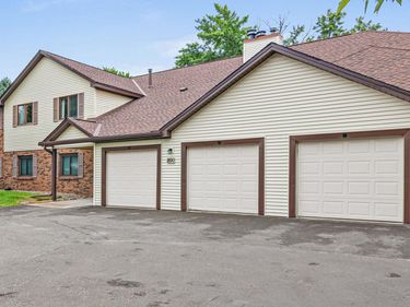 1890 Fox Ridge Drive, Unit C, West Saint Paul, MN 55118
