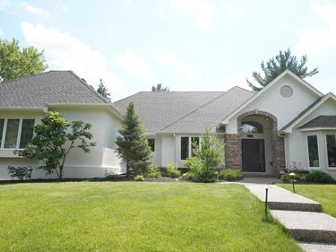 10725 Purdey Road, Eden Prairie, MN 55347