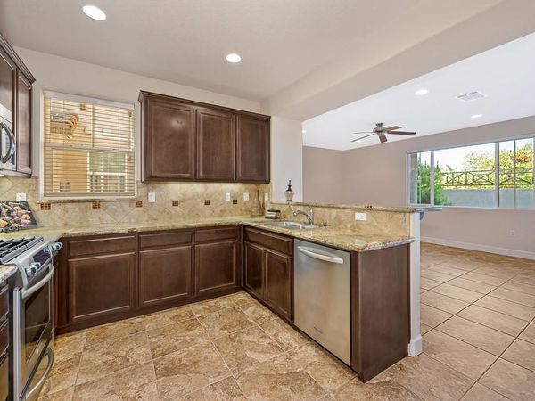 403 Rivage Cir, Folsom, CA 95630