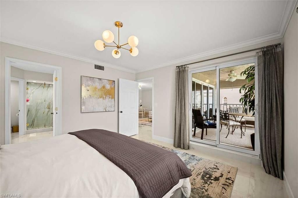 9103 Vanderbilt Dr , Unit 205, Naples, FL 34108 Photo