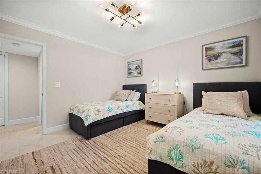 9103 Vanderbilt Dr , Unit 205, Naples, FL 34108 Photo