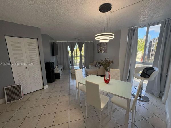 7035 NW 186th St, Unit D302, Hialeah, FL 33015