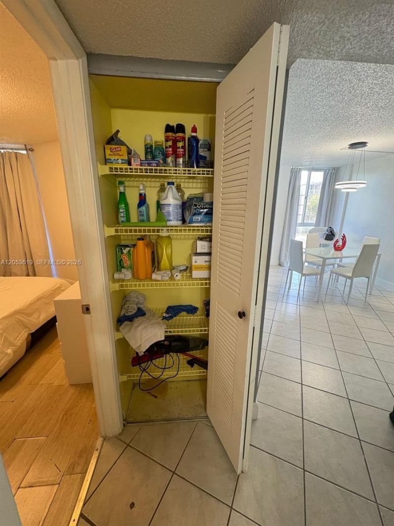 7035 NW 186th St, Unit D302, Hialeah, FL 33015 Photo