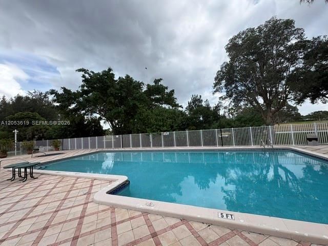 7035 NW 186th St, Unit D302, Hialeah, FL 33015 Photo