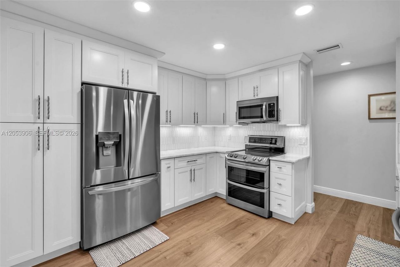 1651 NW 104th Ave , Plantation, FL 33322 Photo