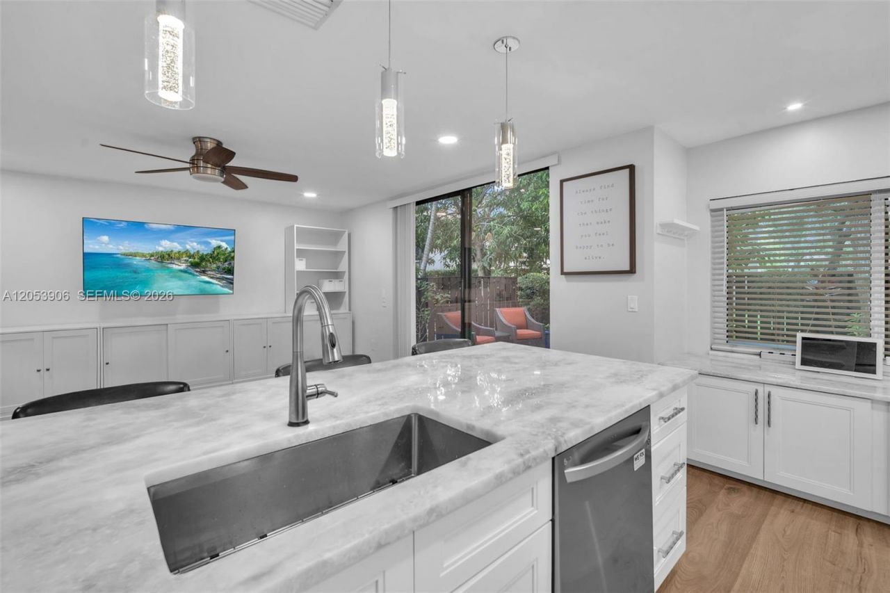 1651 NW 104th Ave , Plantation, FL 33322 Photo