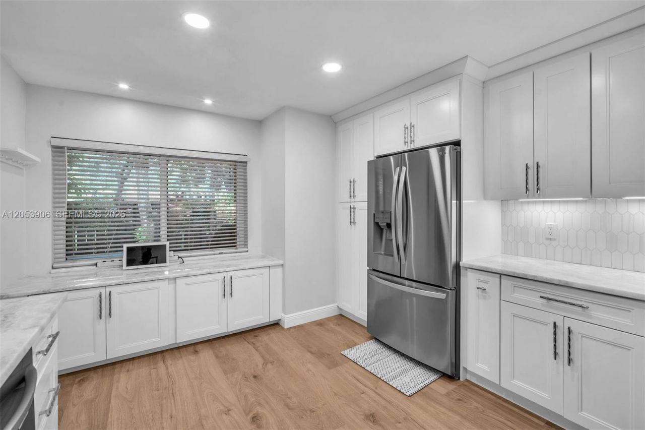 1651 NW 104th Ave , Plantation, FL 33322 Photo