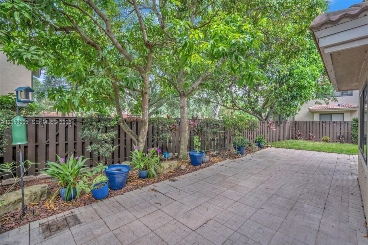 1651 NW 104th Ave , Plantation, FL 33322 Photo