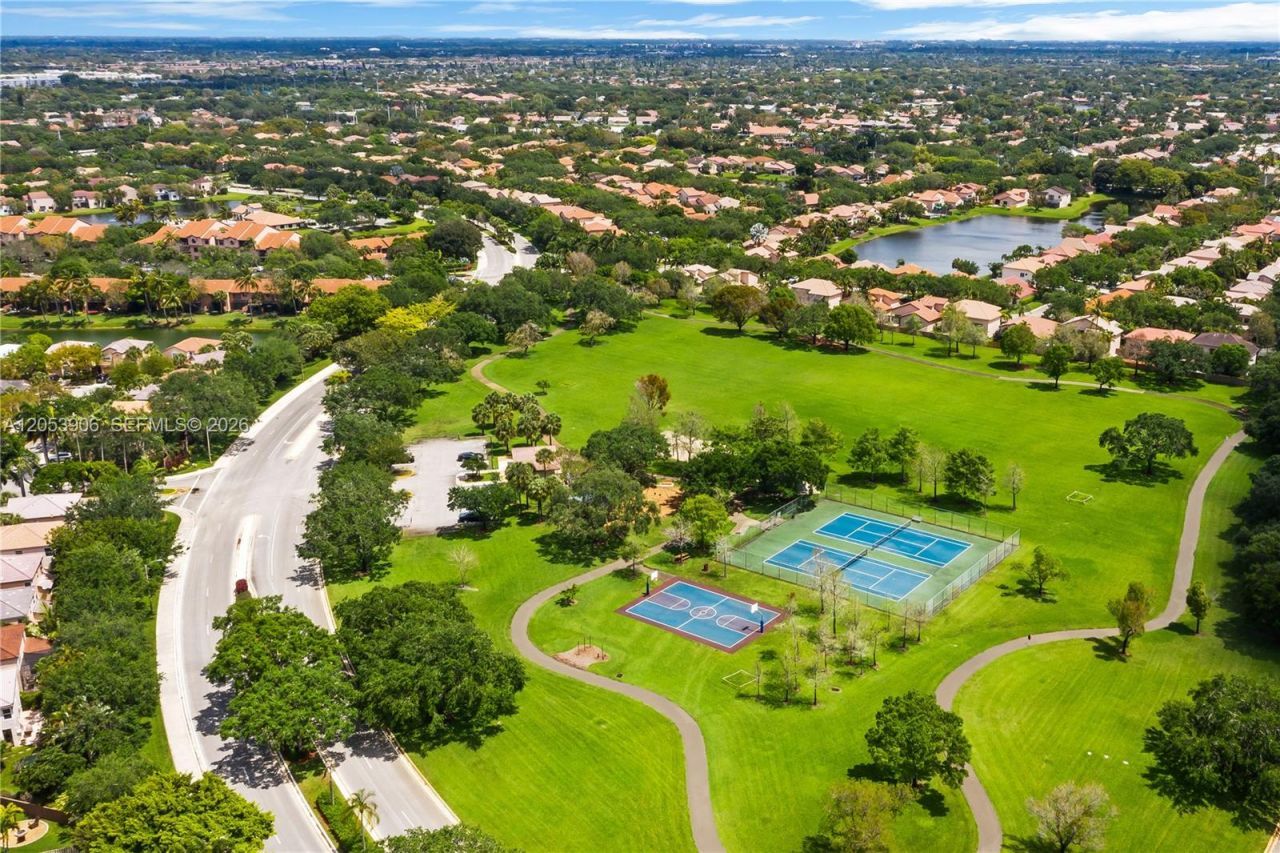 1651 NW 104th Ave , Plantation, FL 33322 Photo