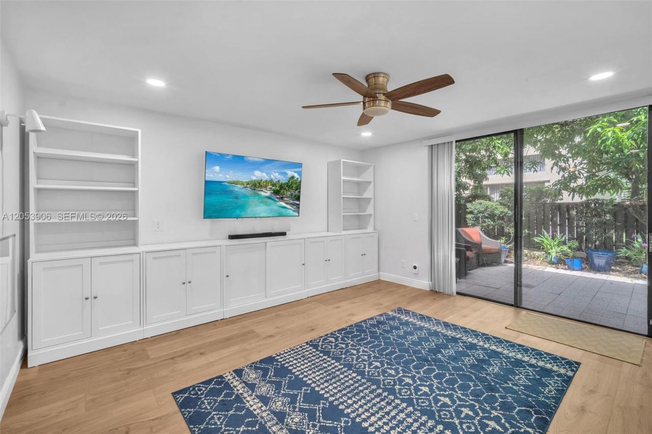 1651 NW 104th Ave , Plantation, FL 33322 Photo