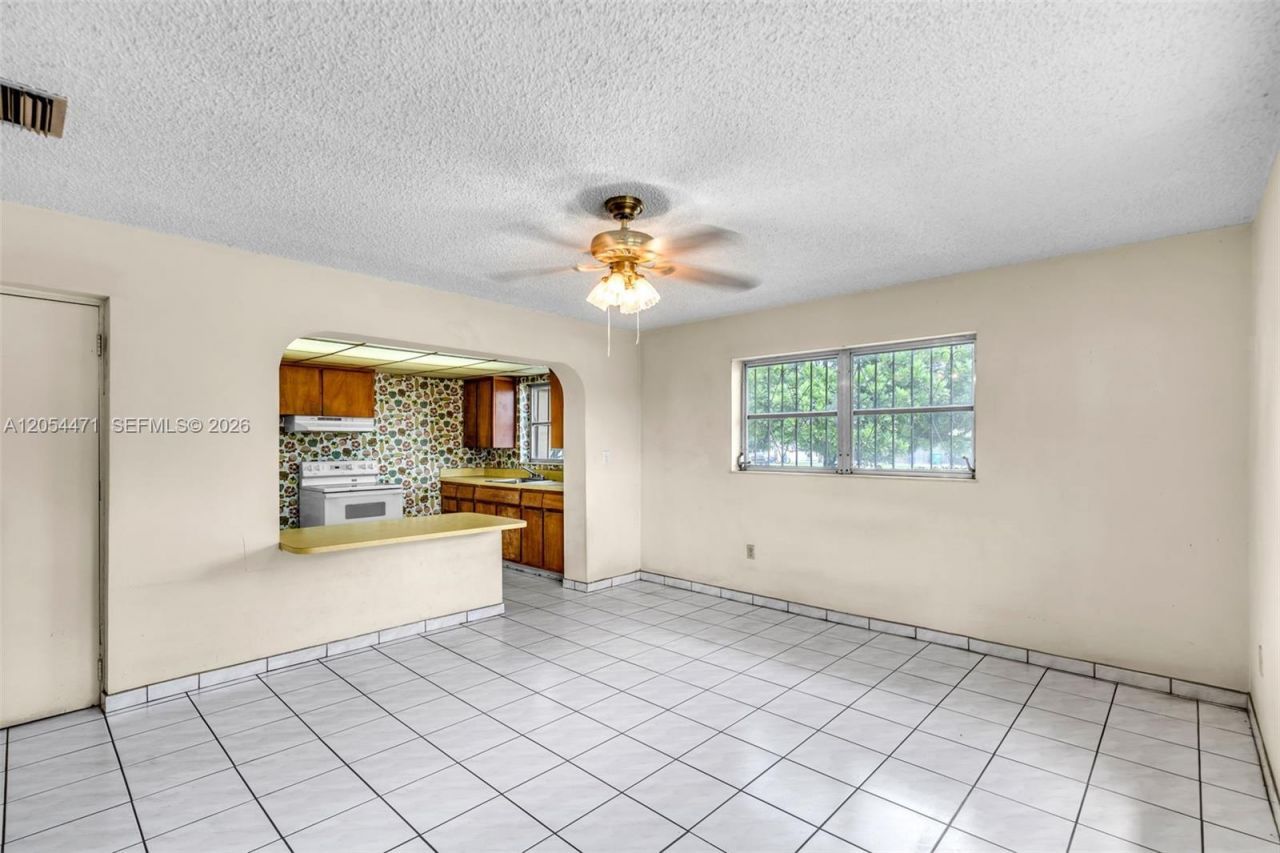 4901 SW 97th Ave , Miami, FL 33165 Photo