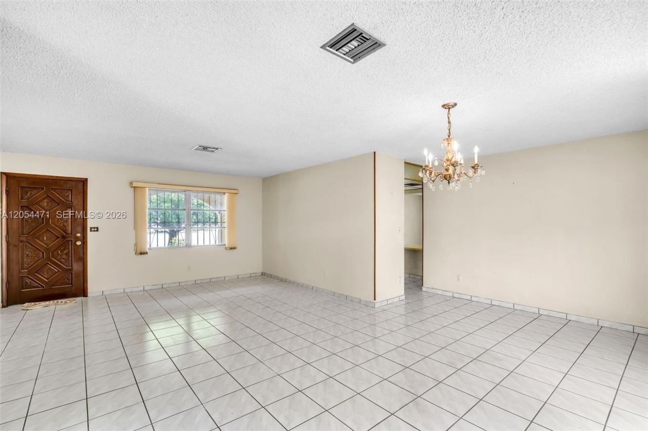 4901 SW 97th Ave , Miami, FL 33165 Photo